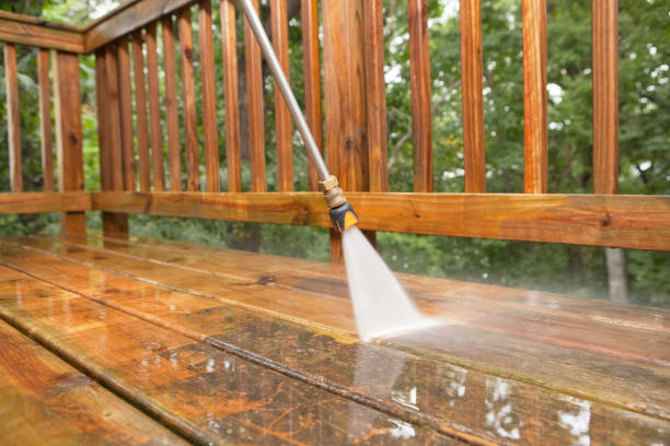 Best Driveway Pressure Washing  in Poquonock Bridge, CT